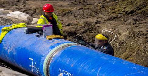 pipe laying 